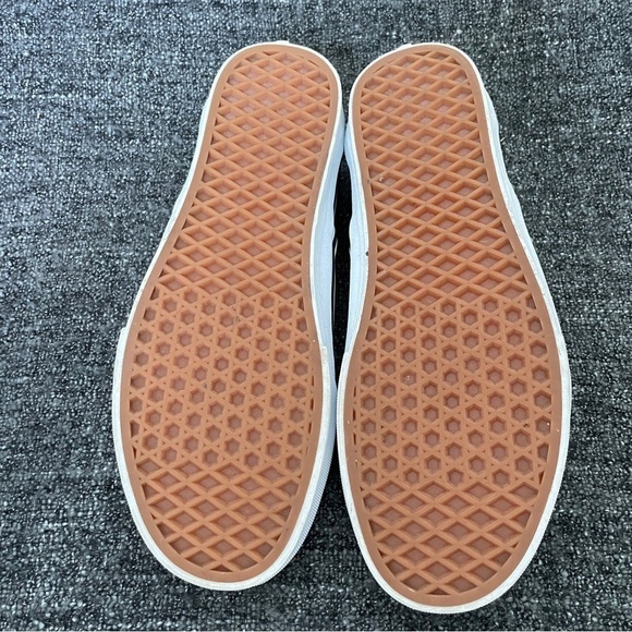 Vans x The Nightmare Before Christmas Classic Slip Ons Sneakers Women’s 10 - Picture 5 of 9